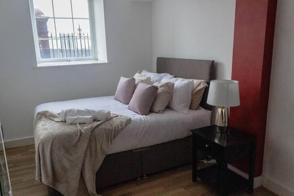 Cozy And Modern 2-Bed Apartment Swansea Exteriör bild