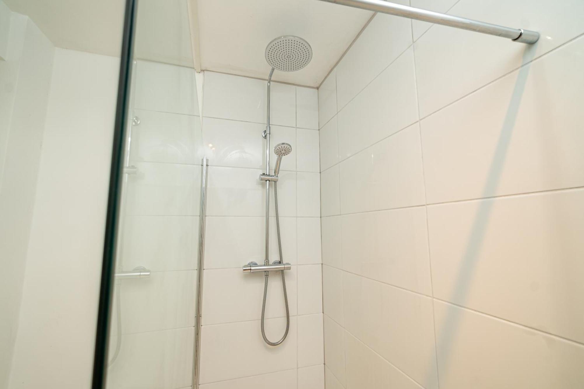 Cozy And Modern 2-Bed Apartment Swansea Exteriör bild