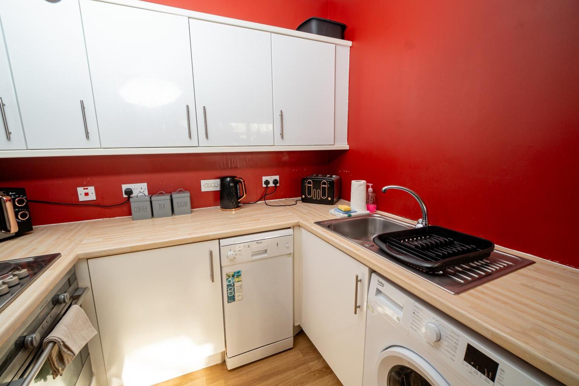 Cozy And Modern 2-Bed Apartment Swansea Exteriör bild